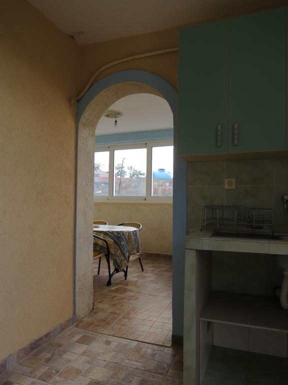 Apartments Volaric Sutomore Exterior photo