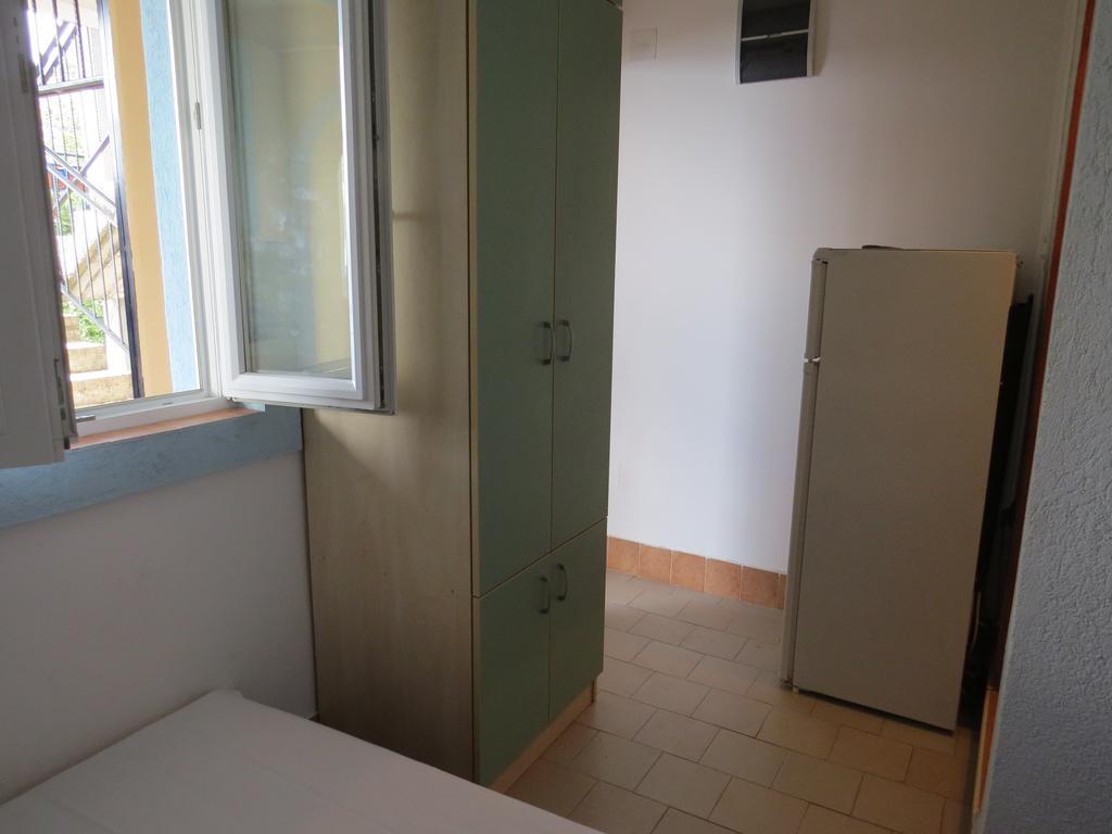 Apartments Volaric Sutomore Exterior photo