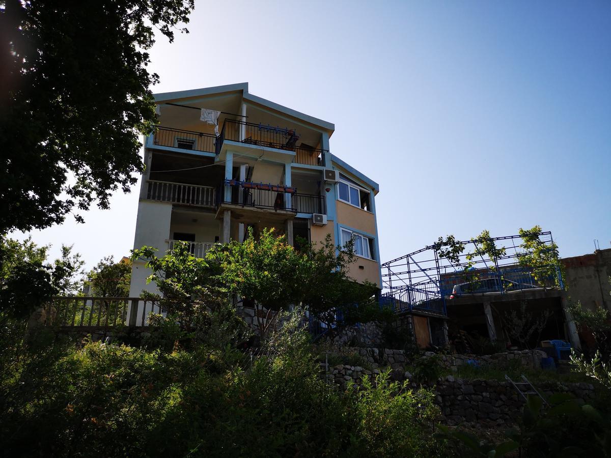 Apartments Volaric Sutomore Exterior photo
